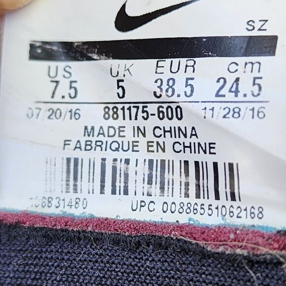 NIKE AIR MAX THEA ULTRA FK FLYKNIT - Womes Sneakers - SIZE 7.5 - Picture 9 of 9